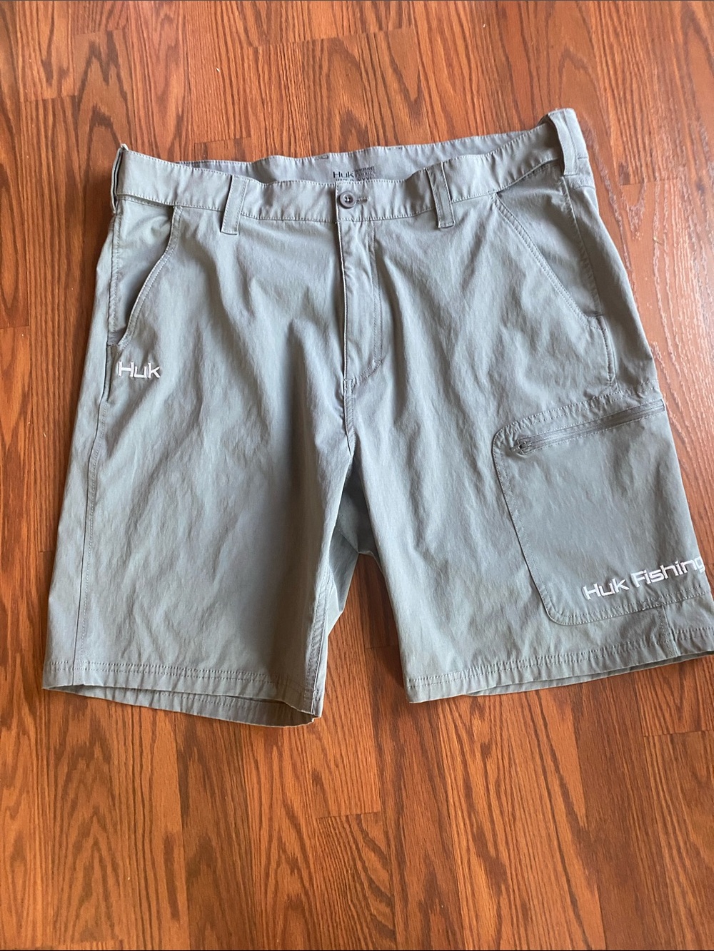Huk Men's Gray Fishing Shorts